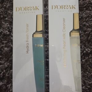 Exfoliating Pearl Milk Cleanser - Gold and White